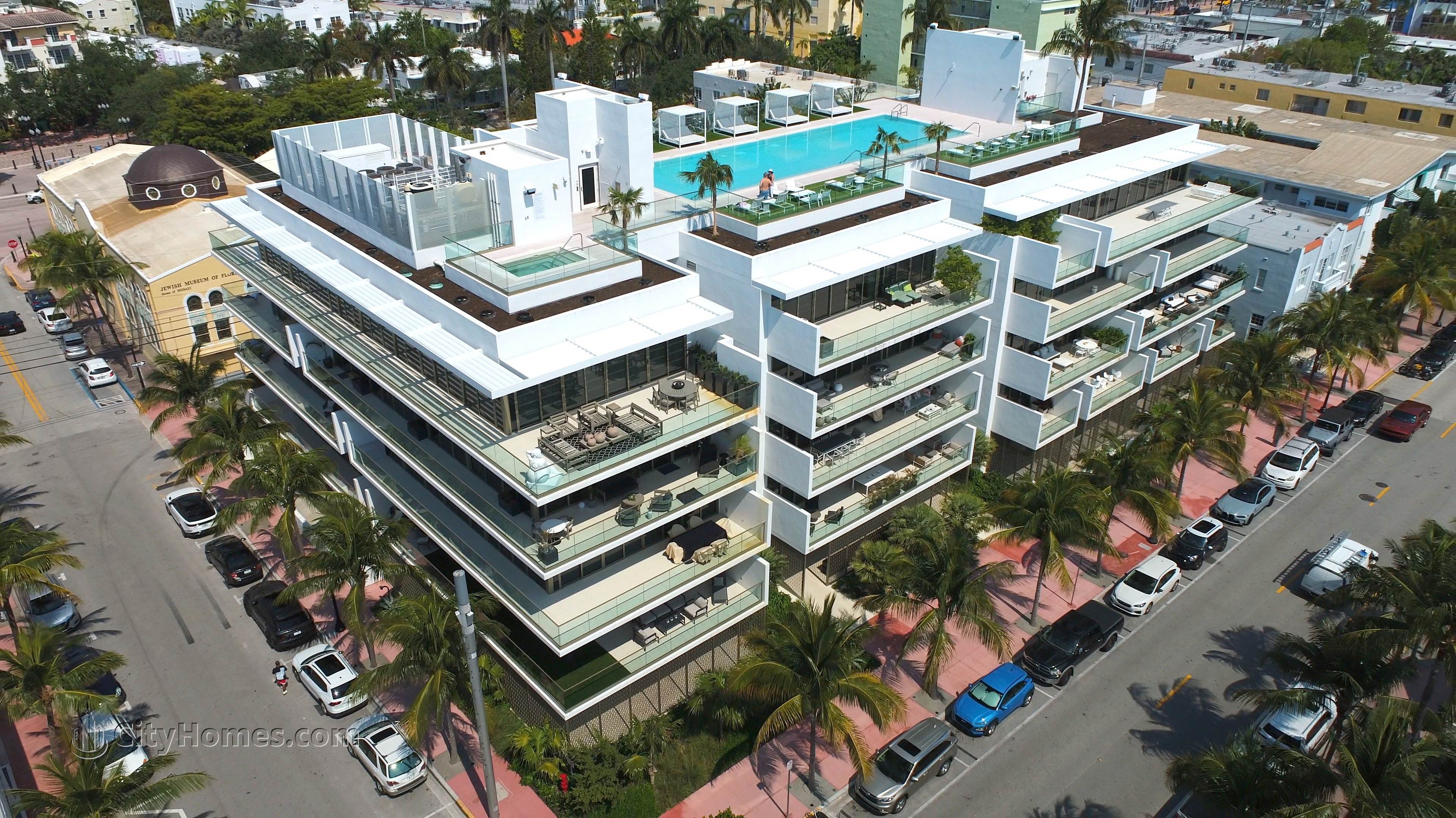 300 COLLINS  gebouw op 300 Collins Avenue, South of Fifth, Miami Beach, FL 33139