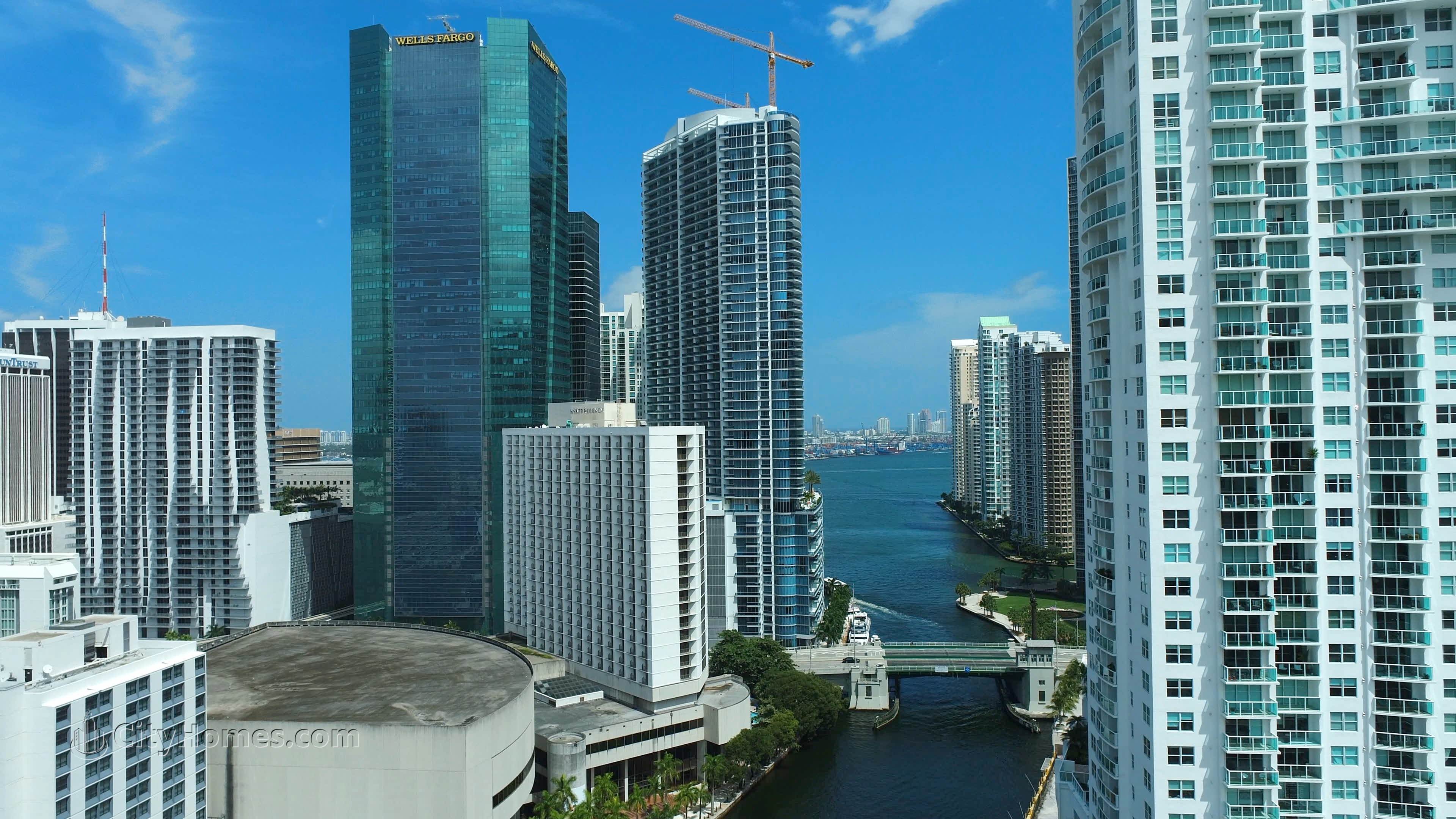 2. Epic Residences Miami gebouw op 200 Biscayne Blvd Way, Downtown Miami, Miami, FL 33131