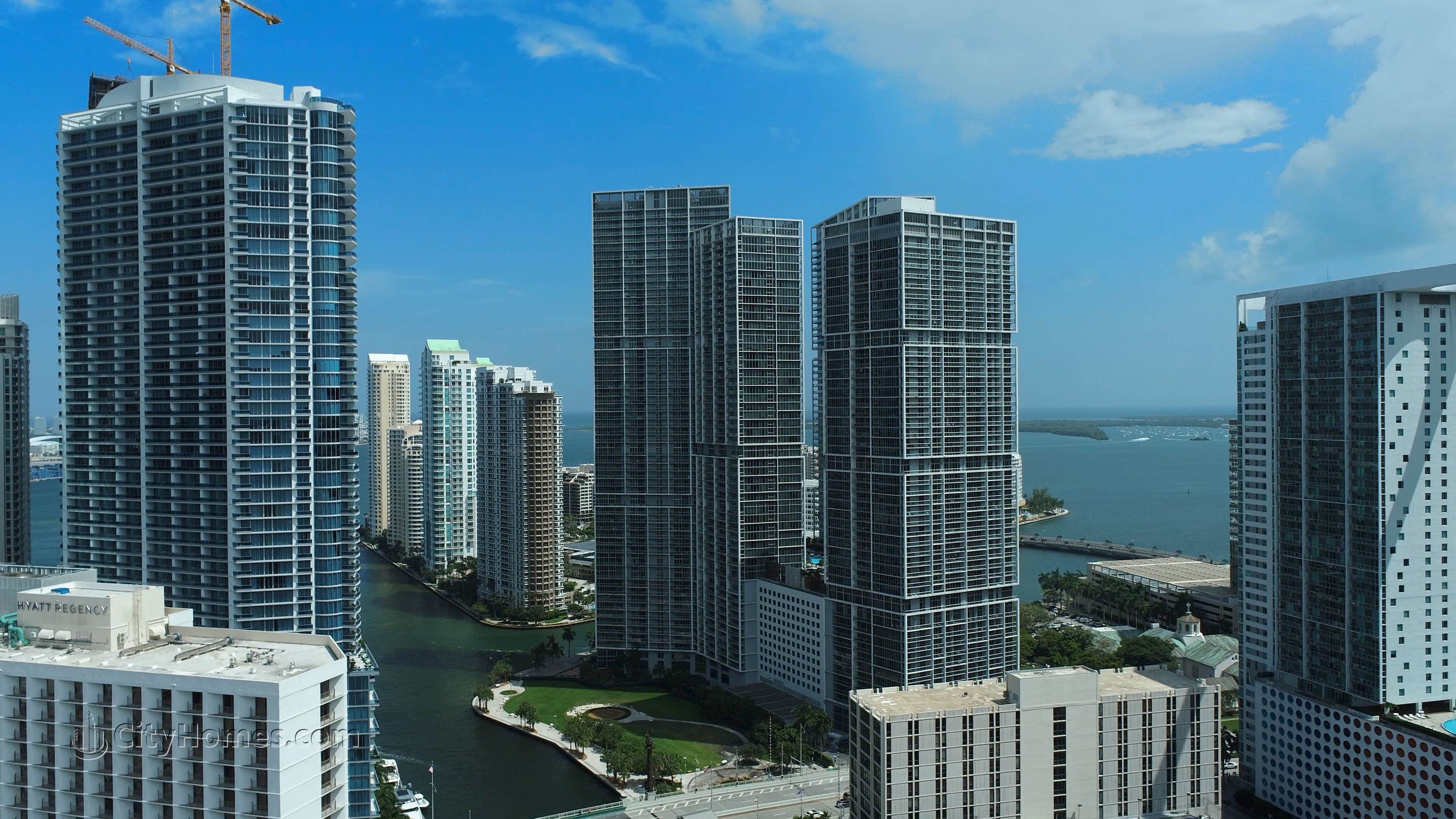 ICON Brickell Tower 1 xây dựng tại 465 And 475 Brickell Ave, Miami, FL 33131