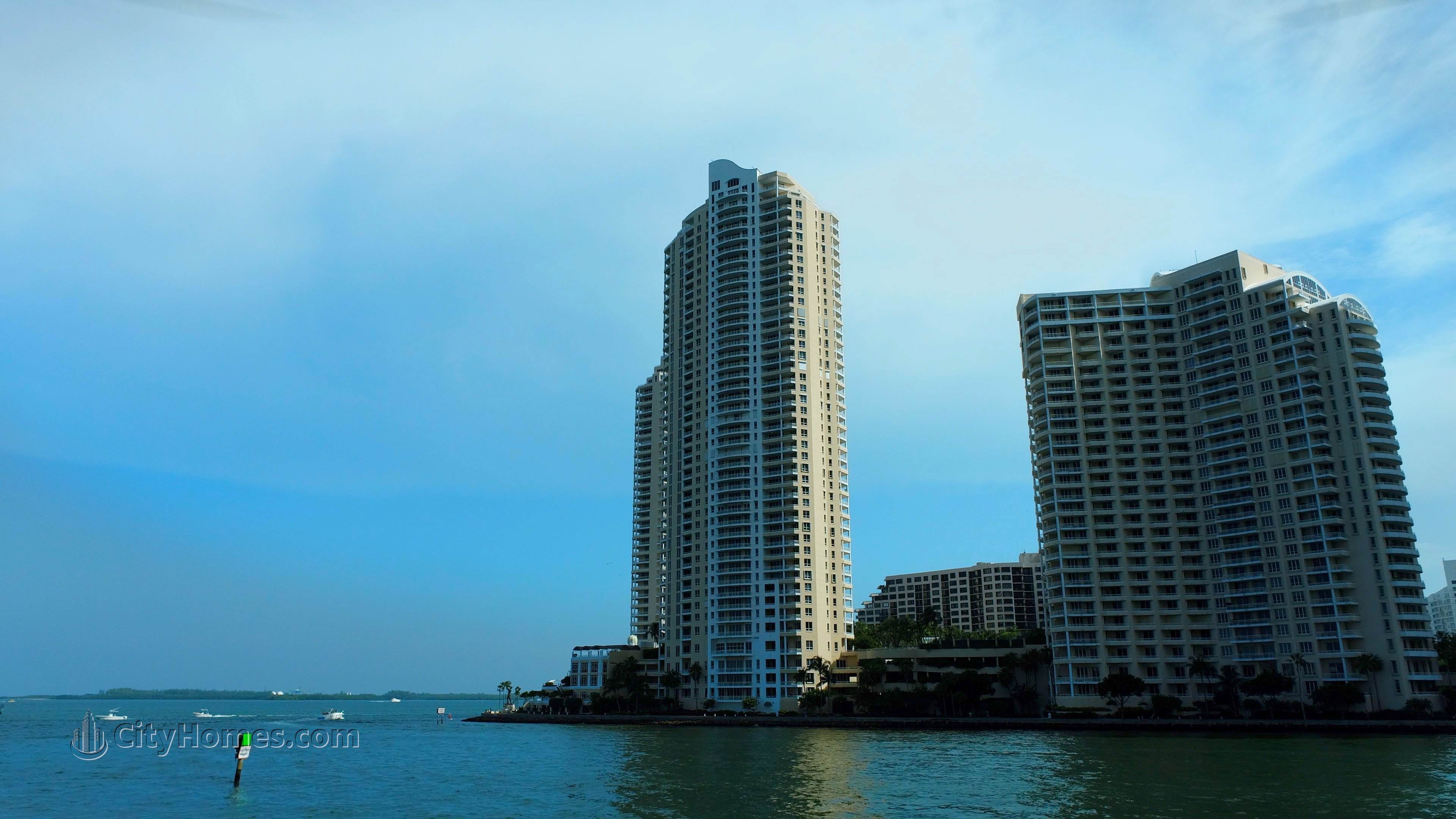 Three Tequesta Point Gebäude bei 848 Brickell Key Drive, Miami, FL 33139