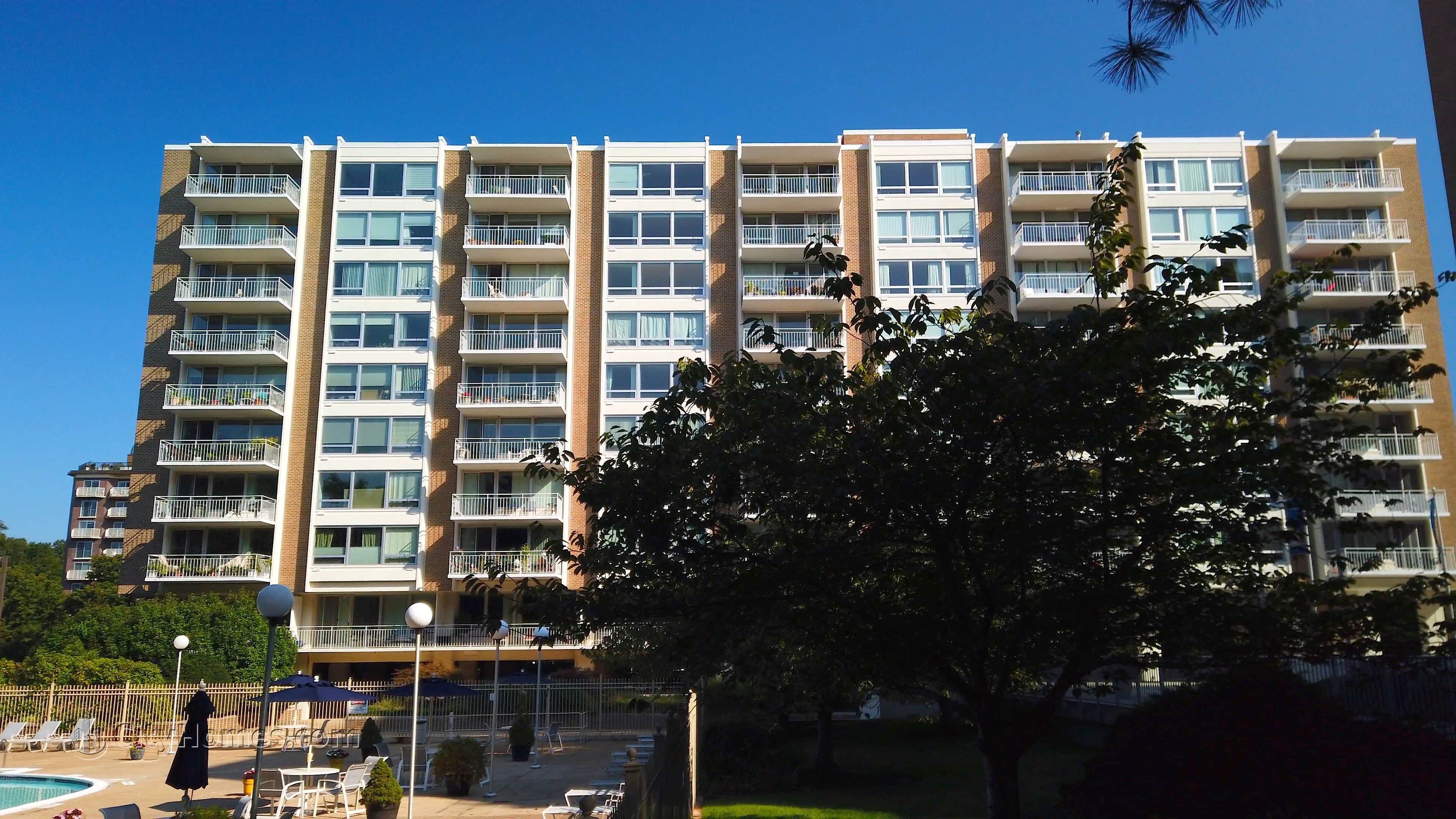 2. Riverside Condominiums prédio em 1425 & 1435 4th St NW, Southwest / Waterfront, Washington, DC 20024