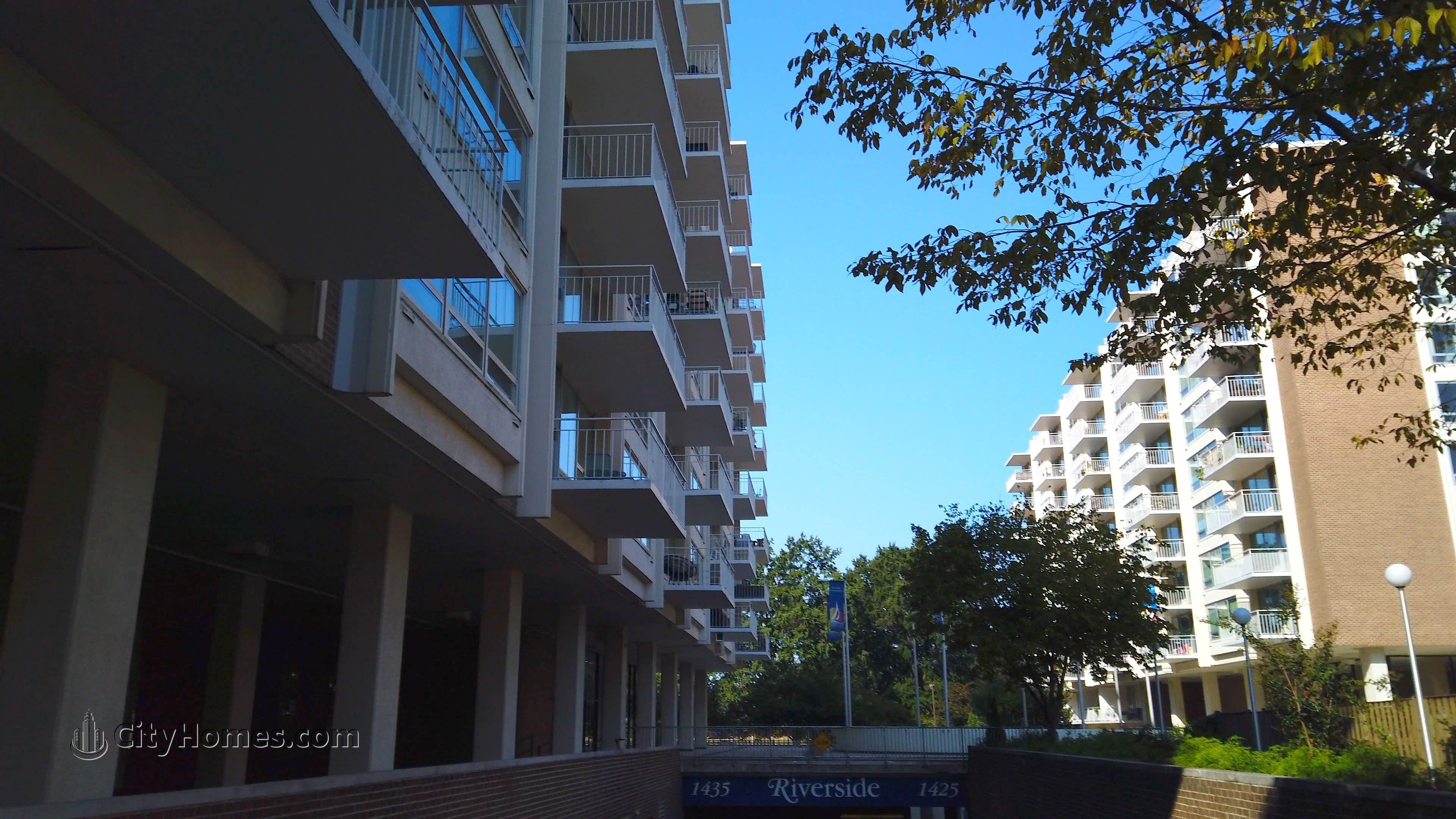 8. Riverside Condominiums prédio em 1425 & 1435 4th St NW, Southwest / Waterfront, Washington, DC 20024