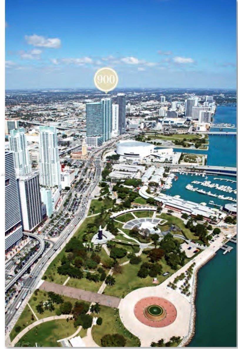Condominium voor Verkoop op Miami, FL 33132