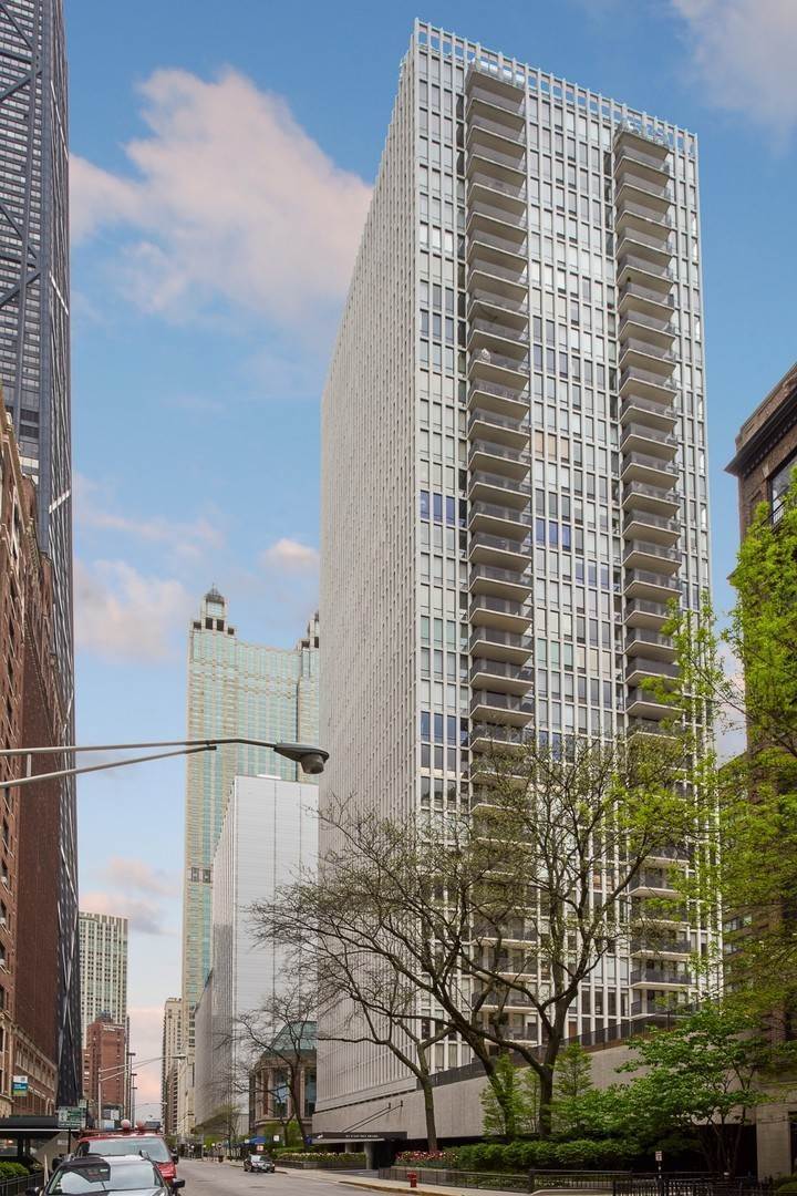 Duplex Homes for Sale at Streeterville, Chicago, IL 60611