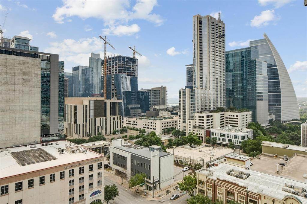 Condominium voor Verkoop op Market District, Austin, TX 78701