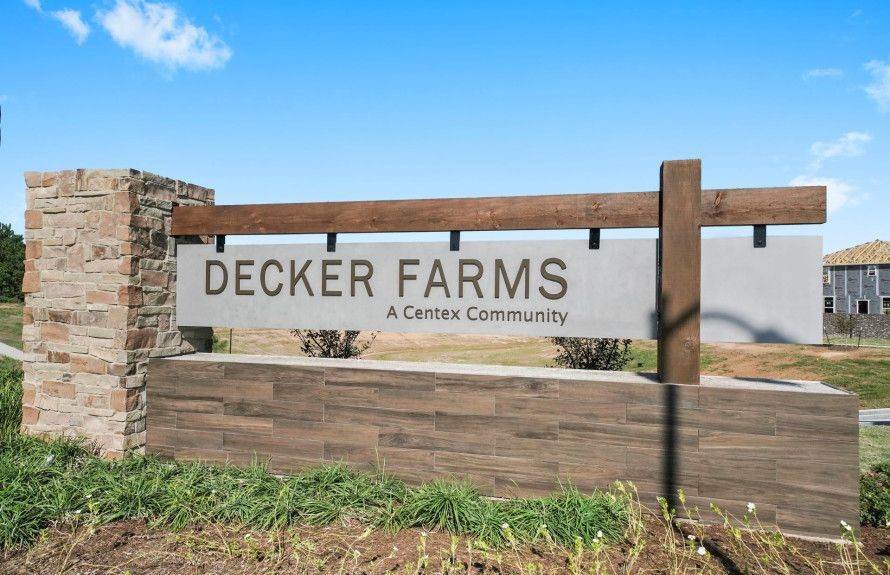 5. Decker Farms byggnad vid 25646 Balsamroot Dr., Magnolia, TX 77355