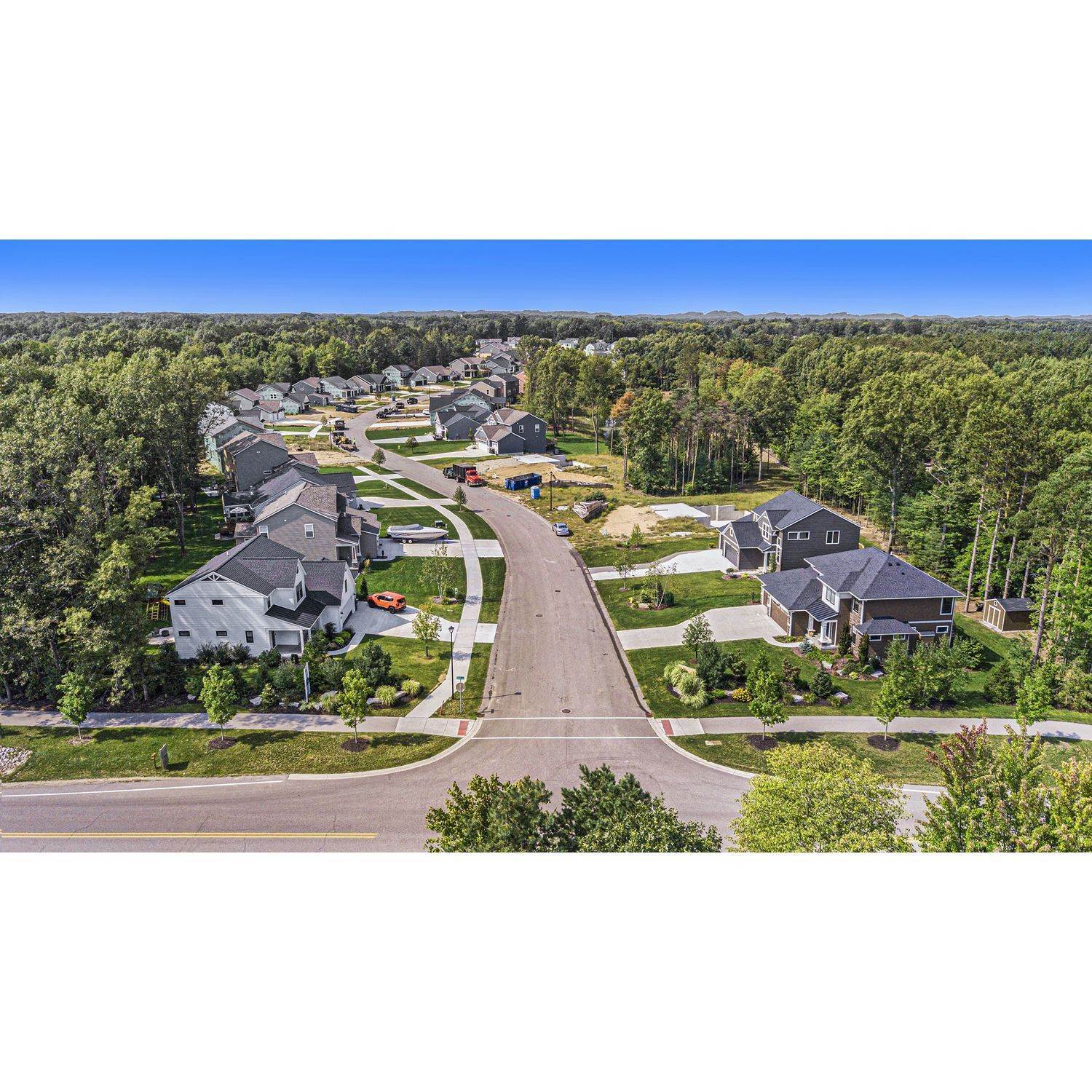 10. Lincoln Pines建於 14449 Windway Drive, Grand Haven, MI 49417