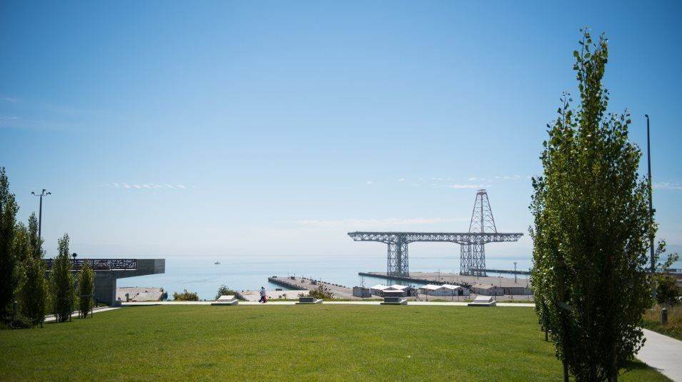 36. The San Francisco Shipyard - Monarch xây dựng tại 10 Innes Court, San Francisco, CA 94124