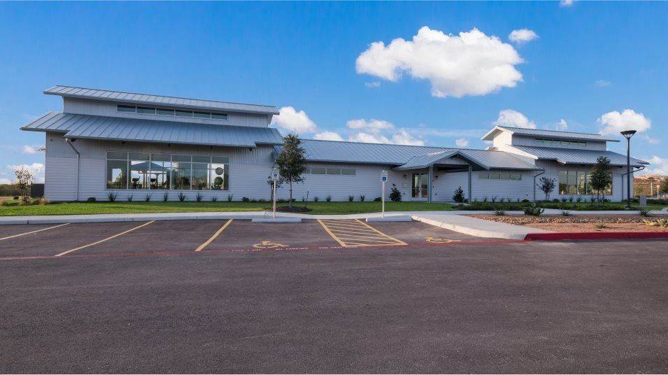 3. Silos - Watermill Collection bâtiment à 6303 Fallow Cove, San Antonio, TX 78252