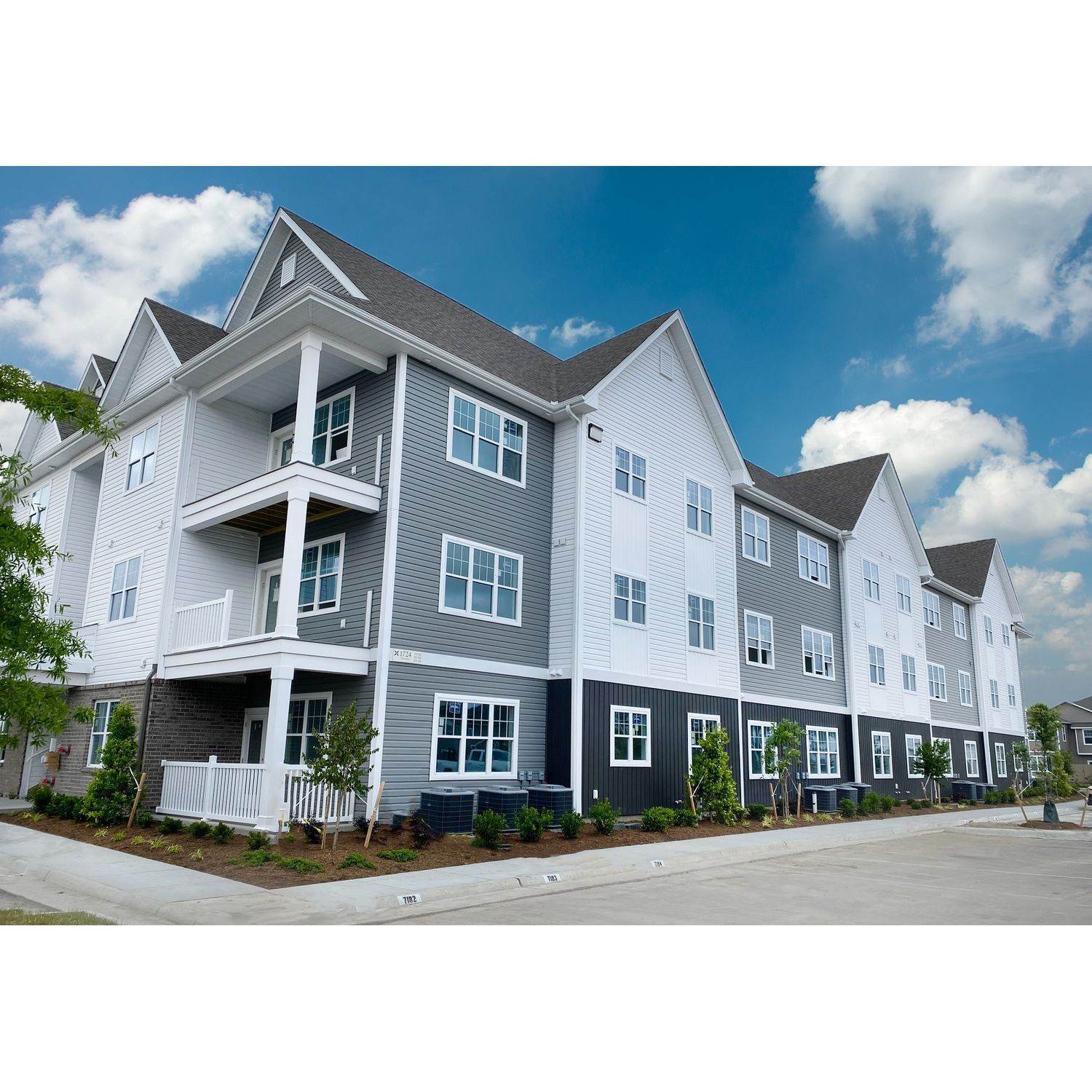 Branford Square at Greenbrier xây dựng tại 1509 Waitsel Drive, Suite 108, Chesapeake, VA 23320