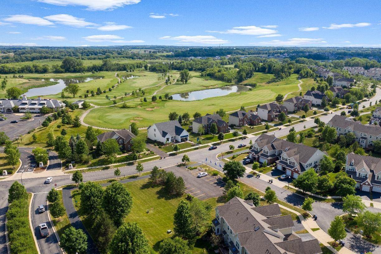 Bowes Creek Country Club - The Fairways Collection byggnad vid 3513 Tournament Dr, Elgin, IL 60124