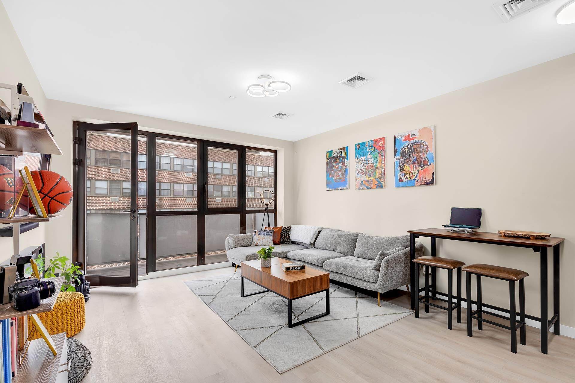 公寓 为 销售 在 Manhattan Beach, 布鲁克林, NY 11235