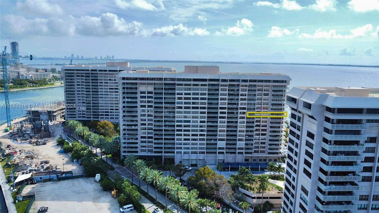 Condominium voor Verkoop op Northeast Coconut Grove, Miami, FL 33133