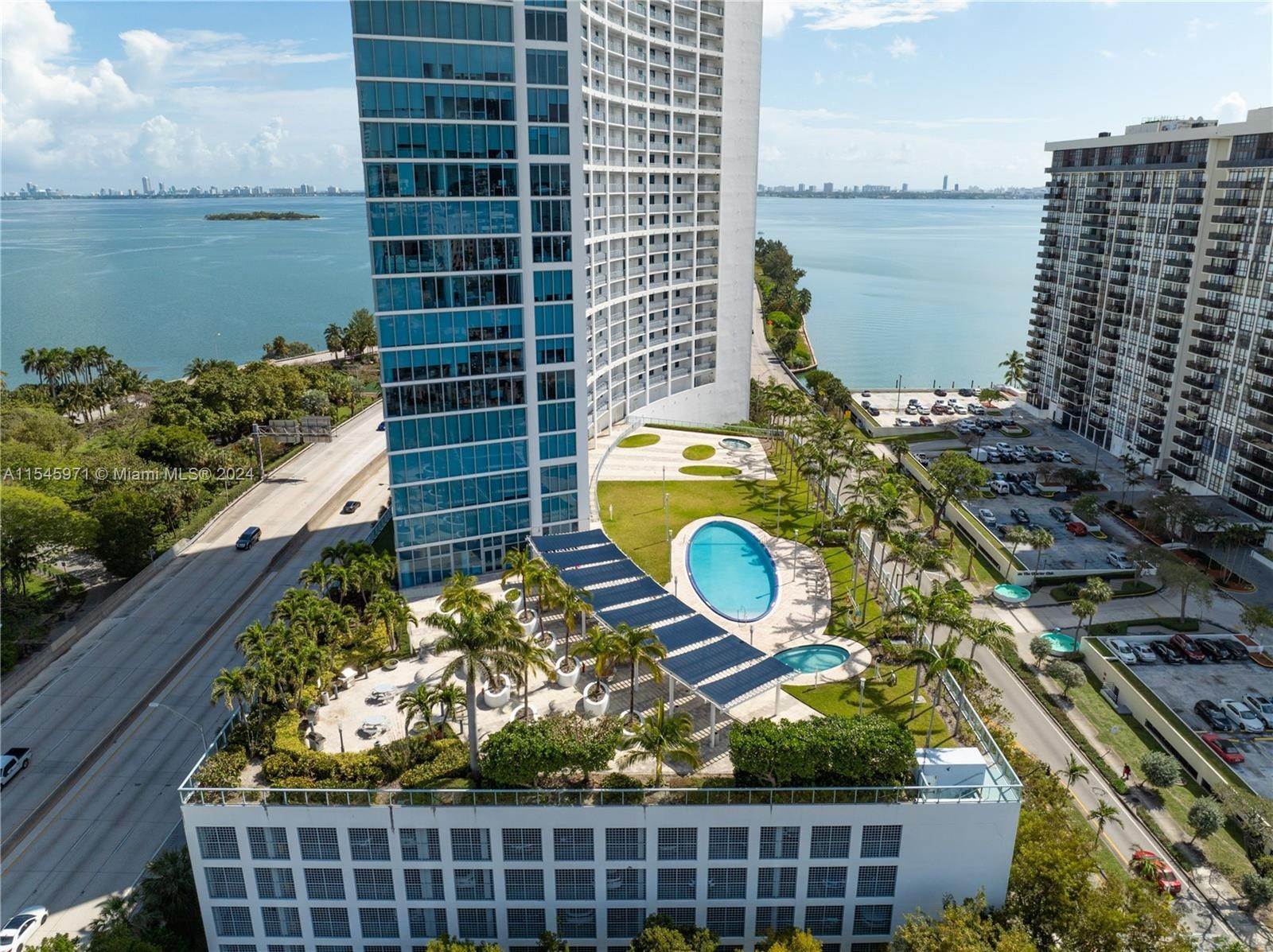 Condominium pour l Vente à Edgewater, Miami, FL 33137