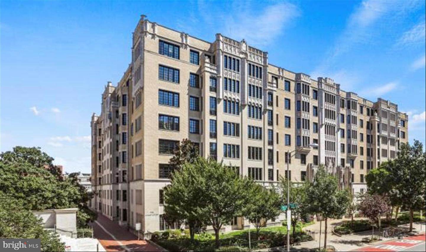 Condominium voor Verkoop op 1701 16th St NW Dupont Circle, Washington, DC 20009